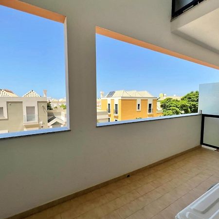 Faro Stylish 2 By Homing Apartment Bagian luar foto
