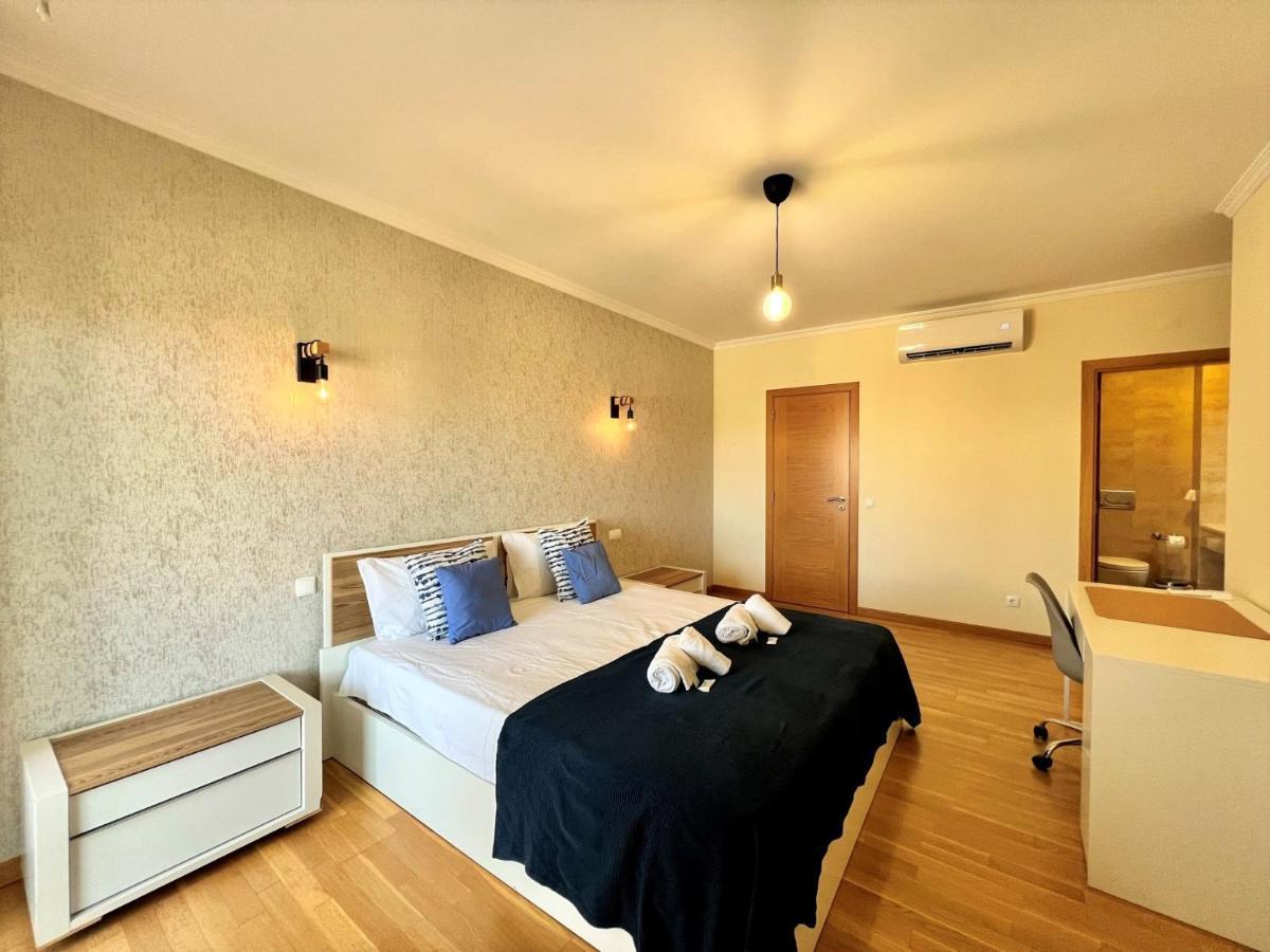Faro Stylish 2 By Homing Apartment Bagian luar foto