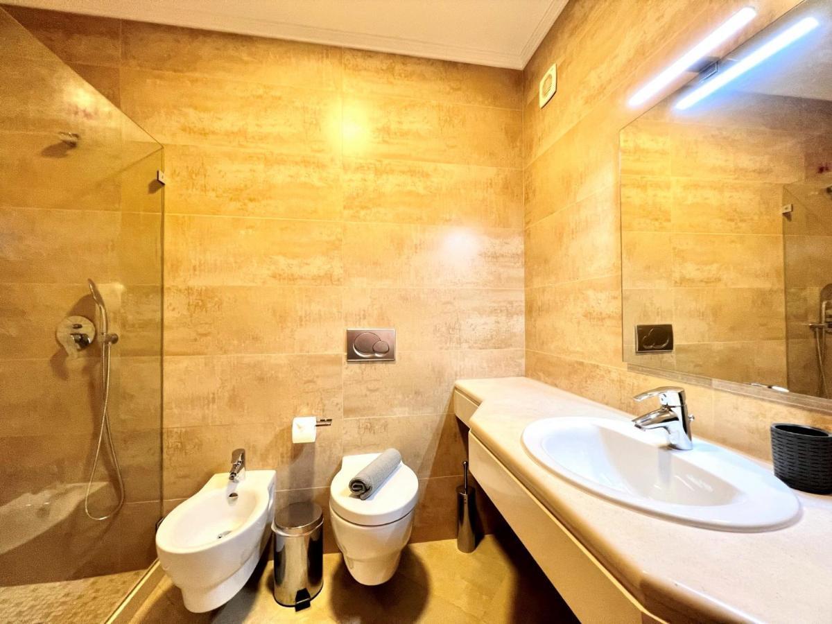 Faro Stylish 2 By Homing Apartment Bagian luar foto